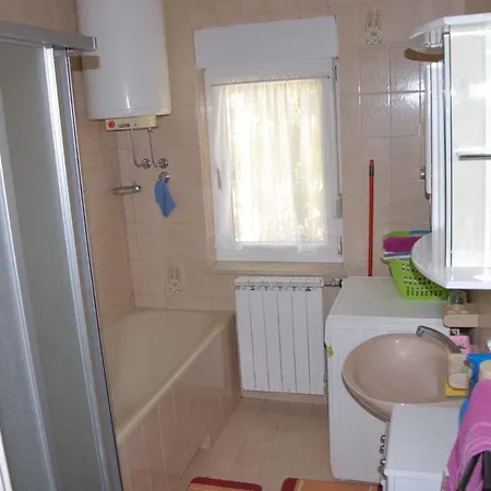 Appartement In Pula/istrien 11306 *