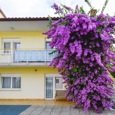 In Pula/istrien 11306 Appartement *