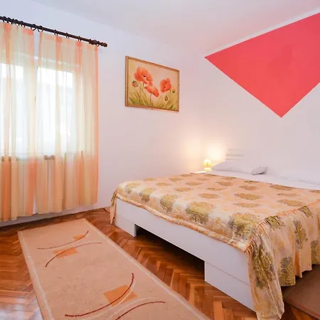 Appartement In Pula/istrien 11306 *